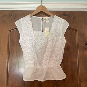 NEW WITH TAGS Japna White Embroidered Top Size XS